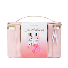 Σετ περιποίησης σώματος Tri-Coastal νεσεσέρ με bodywash, body lotion, baτh bomb και σφουγγάρι